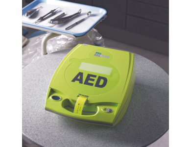 Défibrillateur entièrement automatique Zoll AED Plus