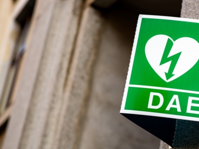 Reconnaître la signalisation pour les défibrillateurs